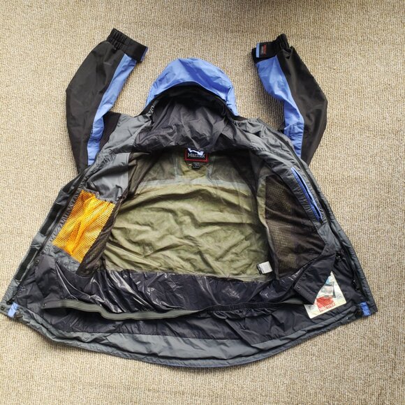 SOLD 💖 Marmot Women's GORE TEX Snow Ski Jacket  Large Blue - Picture 3 of 14